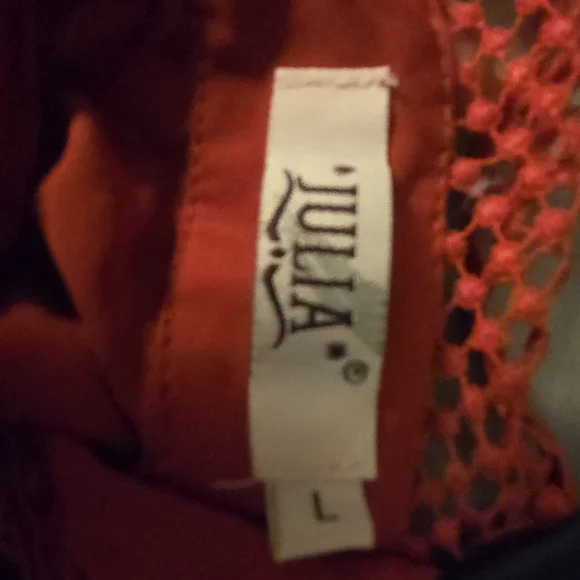 Red Crochet-Accent Sleeveless Top - Women's - Picture 3 of 3